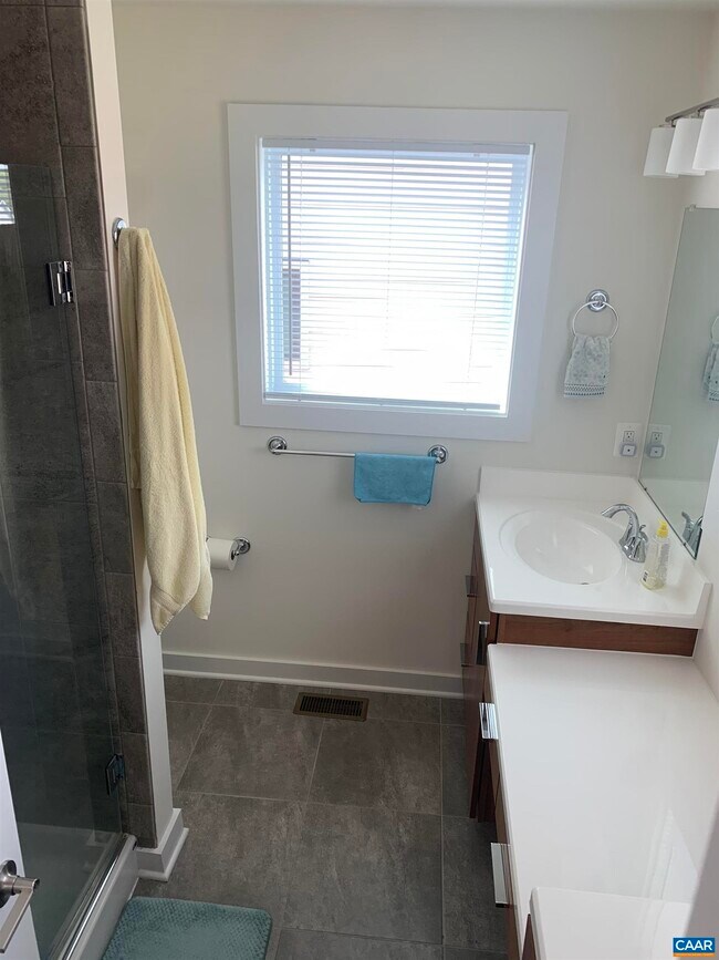 Building Photo - 1515 Knoll Ln