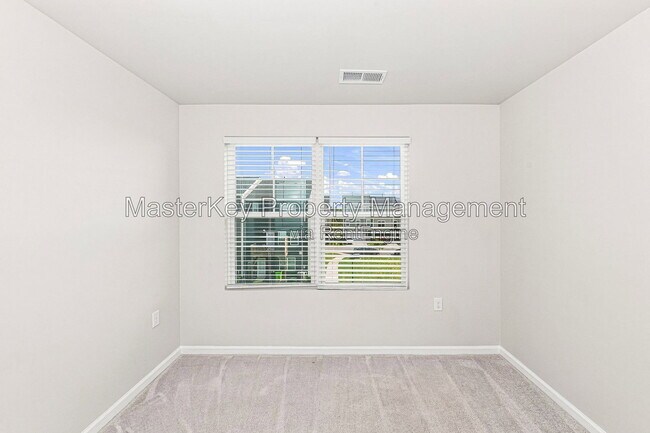 Building Photo - 3001 Brellon Ln