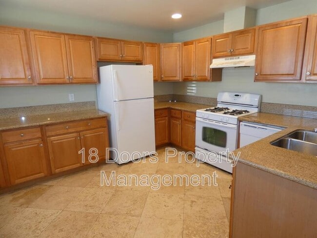 Building Photo - 5155 Tipton St