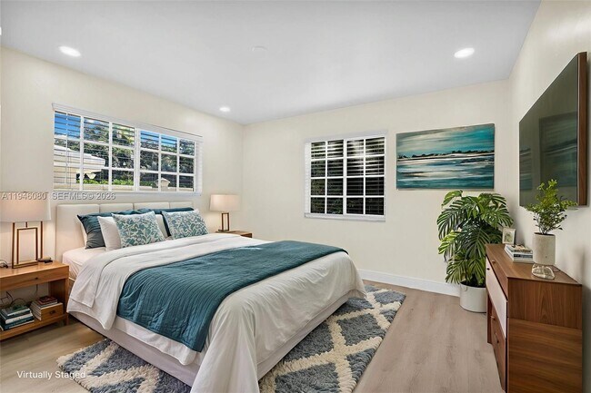 Building Photo - 5781 SW 25th St