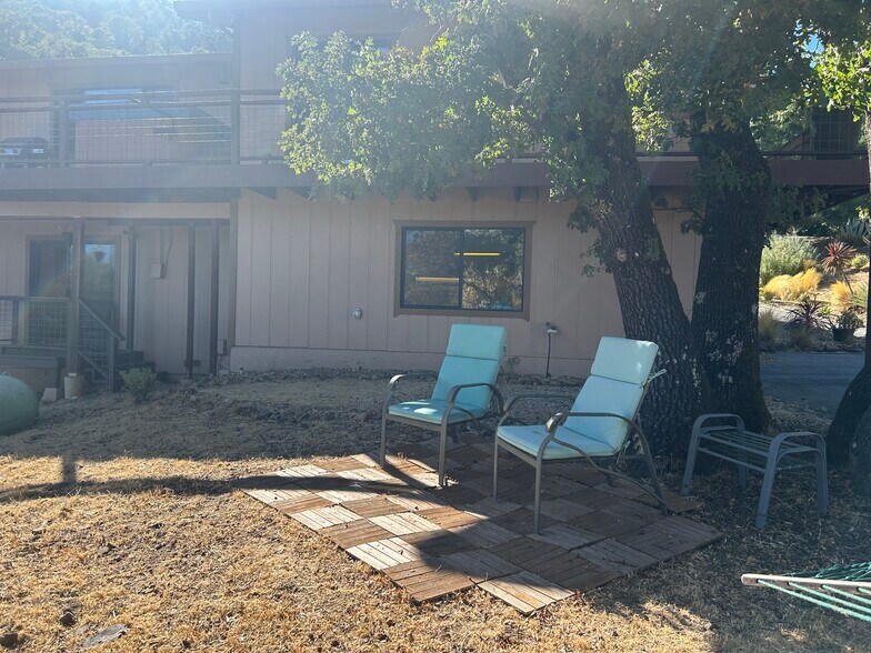 Outdoor Space - 3 Ridgecrest Ct