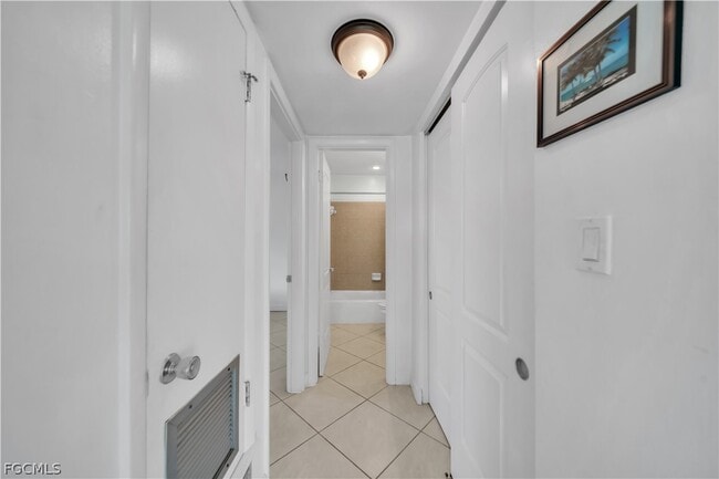 Building Photo - 730 Joel Blvd