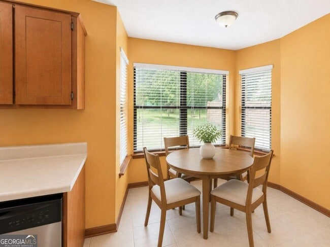 Building Photo - 603 Plantation Village Dr