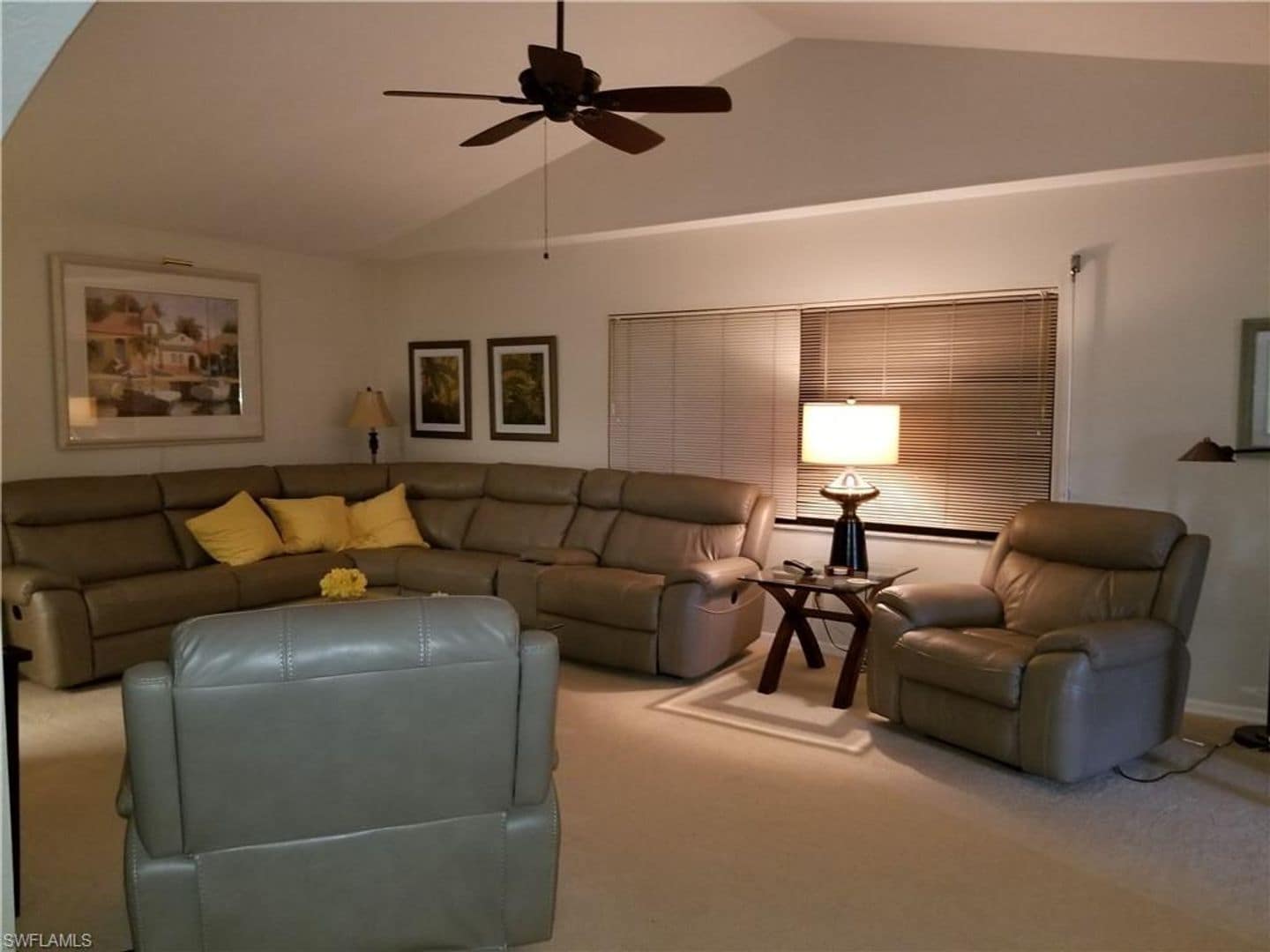 Building Photo - Rose Garden Furnished Unit Available May - Nov