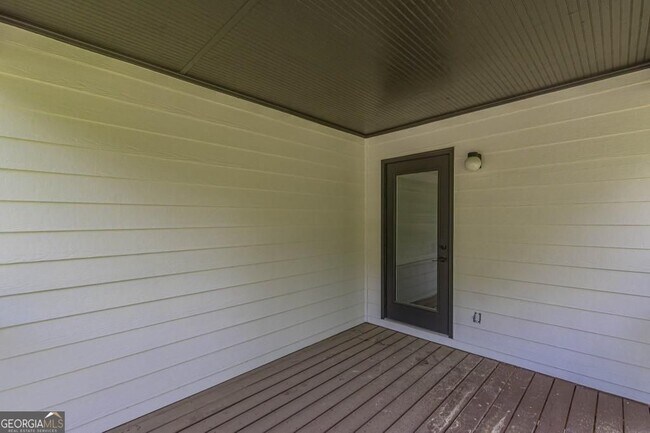 Building Photo - 1410 Eastland Rd SE