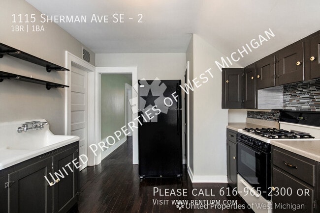 Building Photo - Available Now | Spacious One Bedroom Apart...