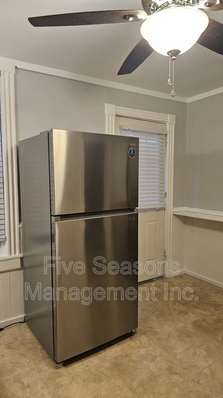 Building Photo - 25 Intervale Ave