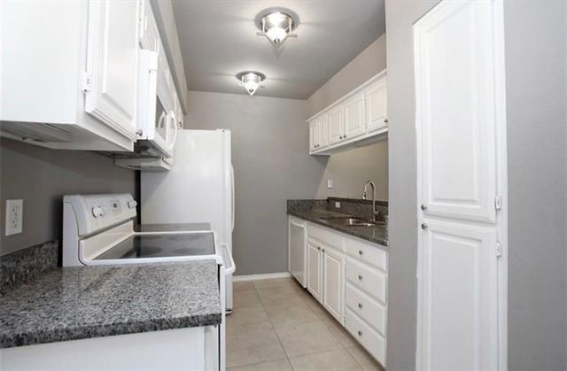 Building Photo - 5100 Verde Valley Ln