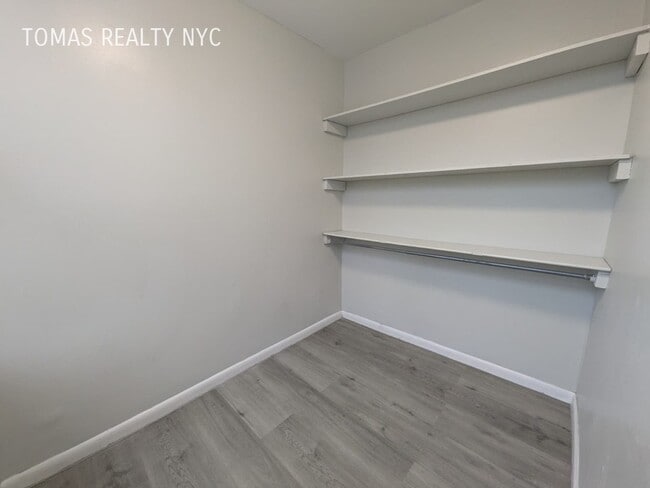 Building Photo - 4 Union Pl