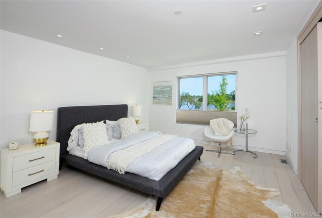 Building Photo - 105 Delancey Ave