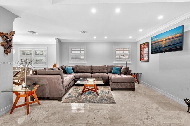 Building Photo - 2516 San Domingo St