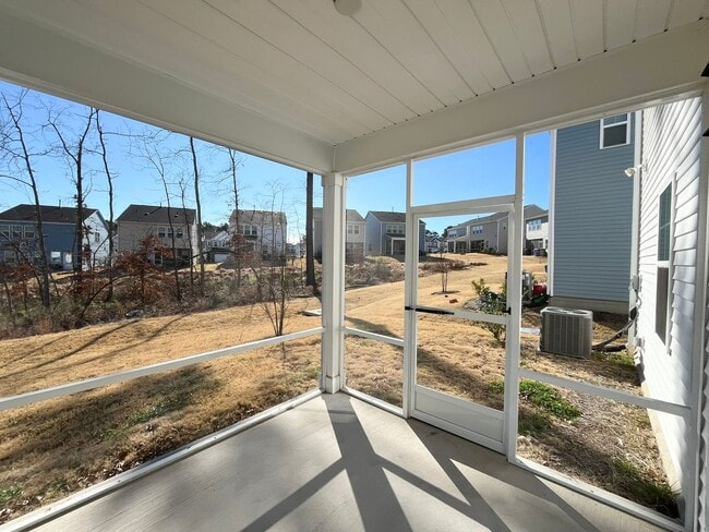 Building Photo - Stunning 4BD, 3BA Durham Home within Close Proximity to RDU Airport, Brier Creek, and Downtown Du...