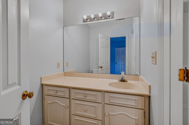 Building Photo - 207 Harwell Ave