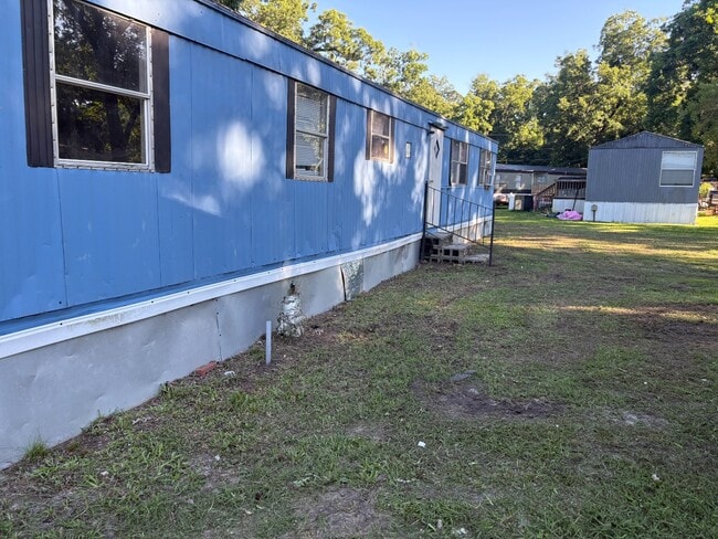 Building Photo - Mobile Home For Rent