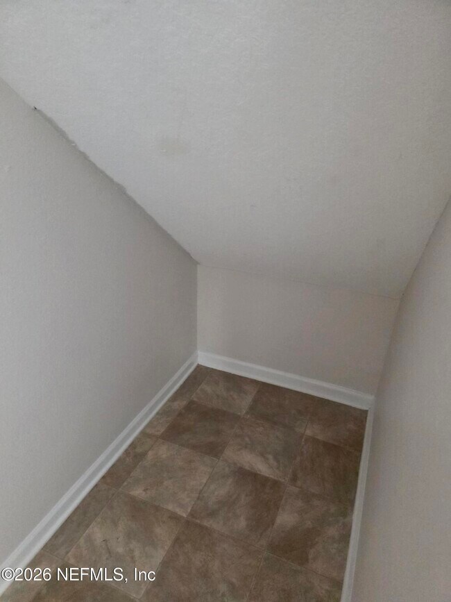 Building Photo - 2537 Wisdom Ct