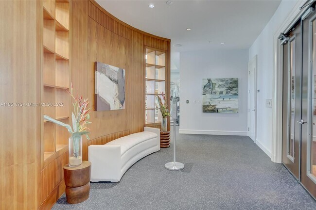 Building Photo - 1 N Ocean Blvd