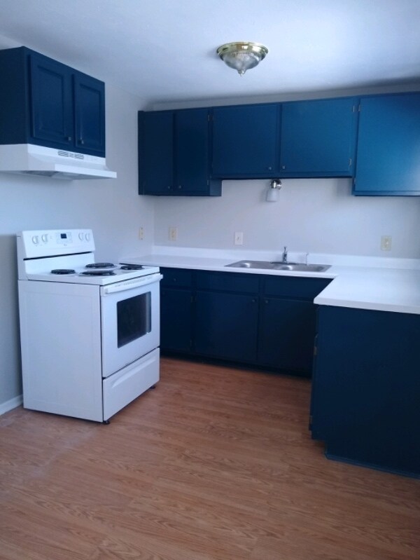 Building Photo - 4438 N 61st St