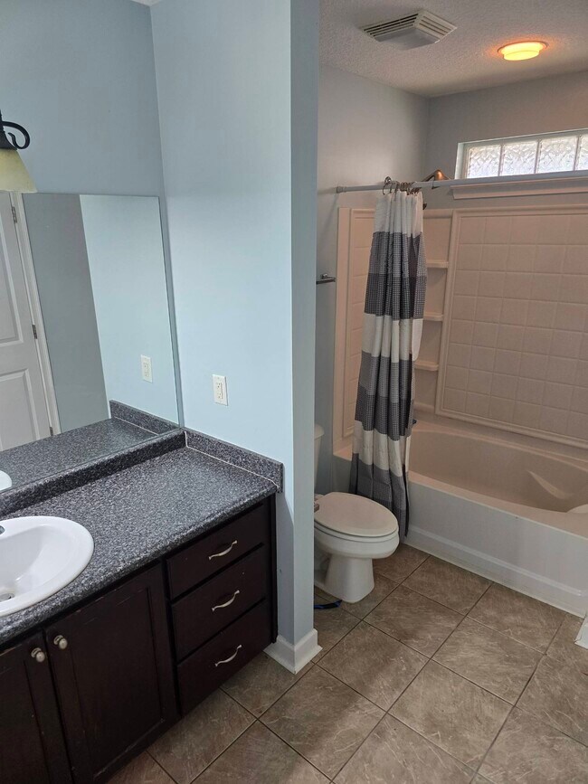 Building Photo - 138 Caraway Ct