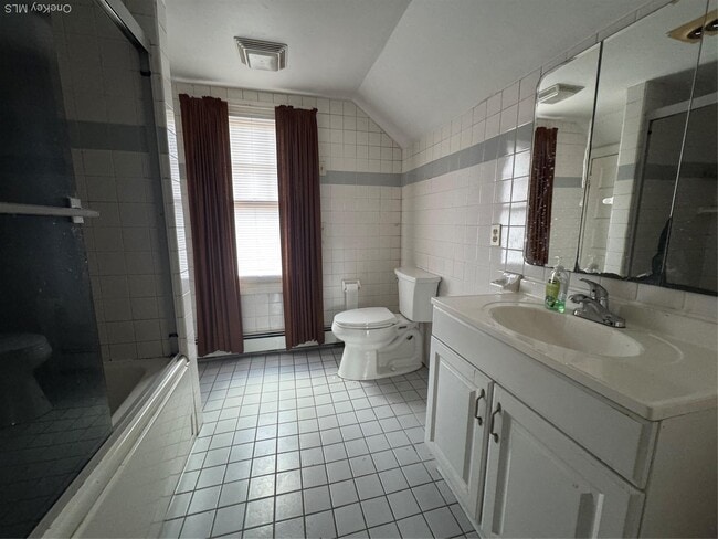 Building Photo - 2119 Maple Ave