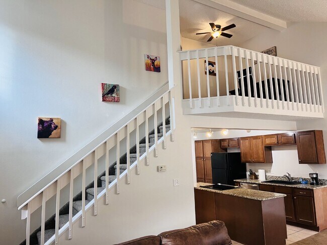 Building Photo - FULLY FURNISHED + ALL UTILITIES INCLUDED!