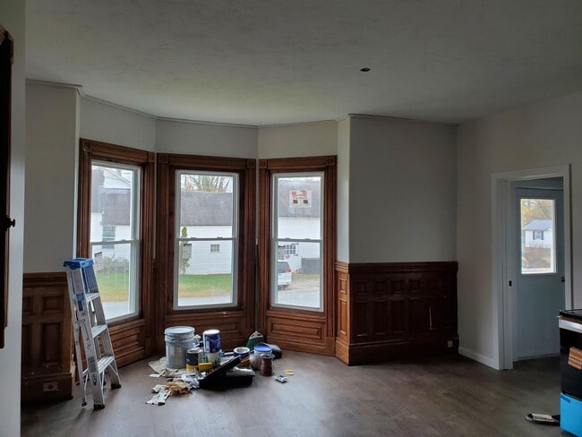 Building Photo - 17 Canaan St