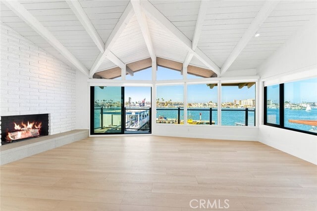 Building Photo - 404 S Bay Front
