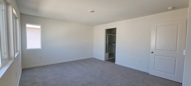 Building Photo - 8911 Osterville Wy