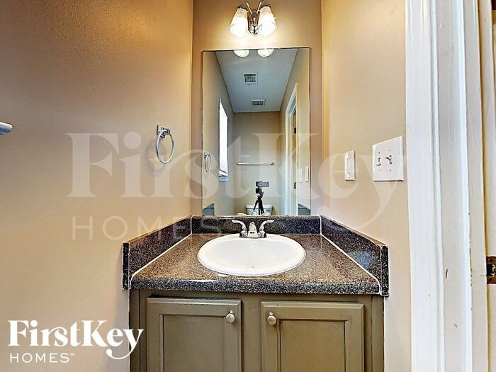 Building Photo - 164 Penny Ln