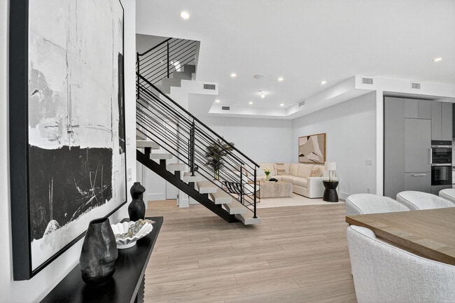 Building Photo - 204 Osceola Park Ln