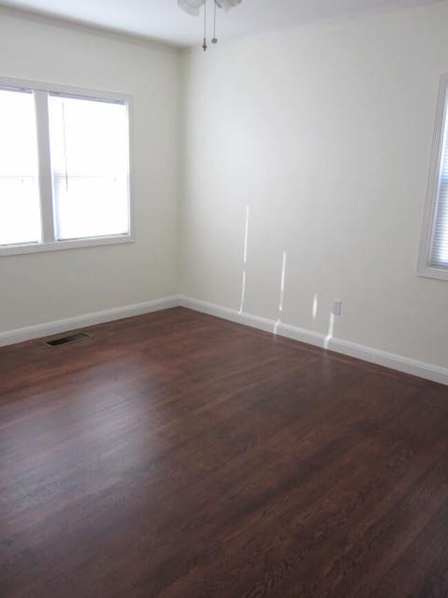 Building Photo - CHARMING 2-BEDROOM HOME IN VALLEJO