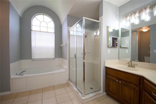 Building Photo - 447 Via Del Sol Dr