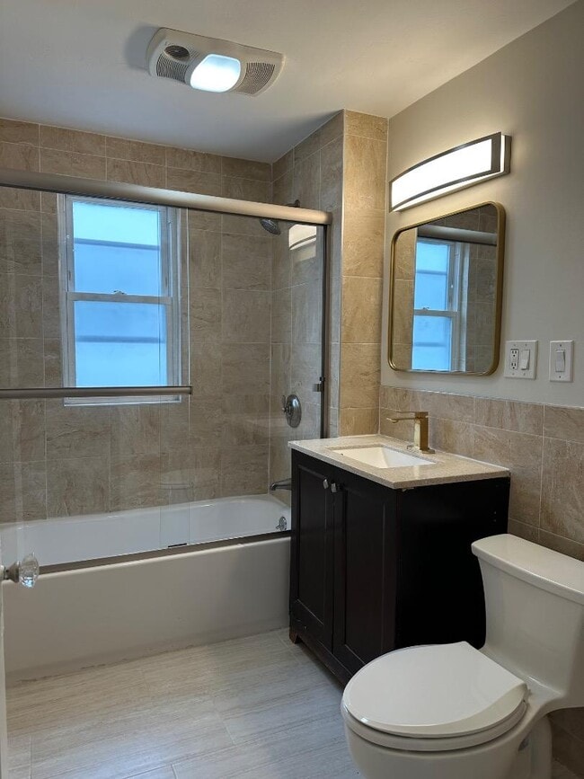 Building Photo - 78 Harriet St