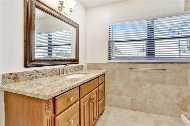 Building Photo - 4300 S Ocean Blvd