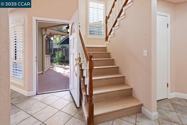 Building Photo - 1156 Tiffany Ln