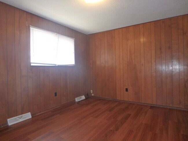 Building Photo - 3417 Bonny Linn Dr