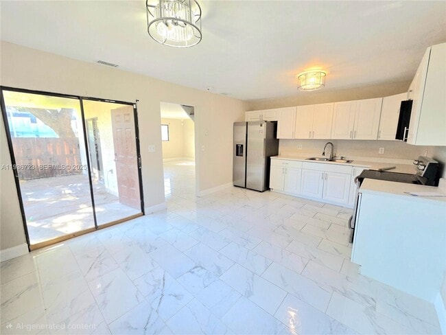 Building Photo - 121 San Remo Blvd