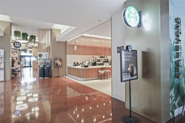 Building Photo - 1717 N Bayshore Dr
