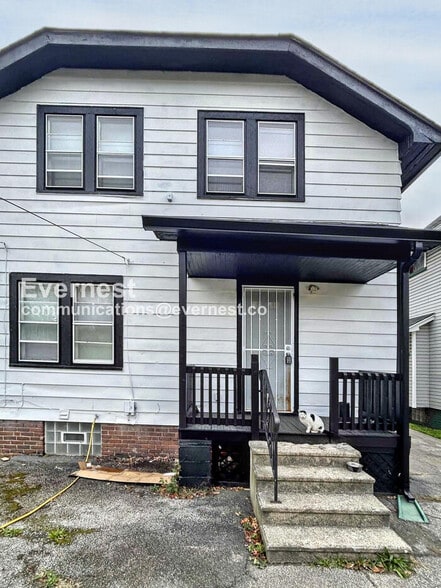 Building Photo - 16007 Elderwood Ave