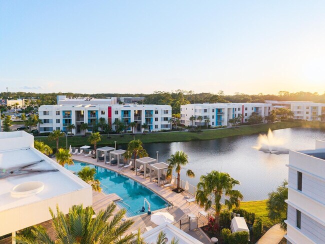 Building Photo - 257 S Seneca Blvd