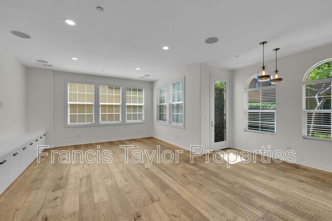 Building Photo - 3615 Glen Ave