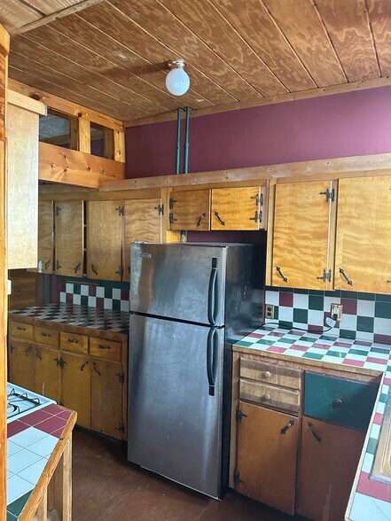 Building Photo - 44 W Van Vechten St