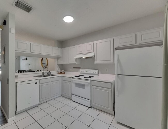 Building Photo - 2362 Lake Woodberry Cir