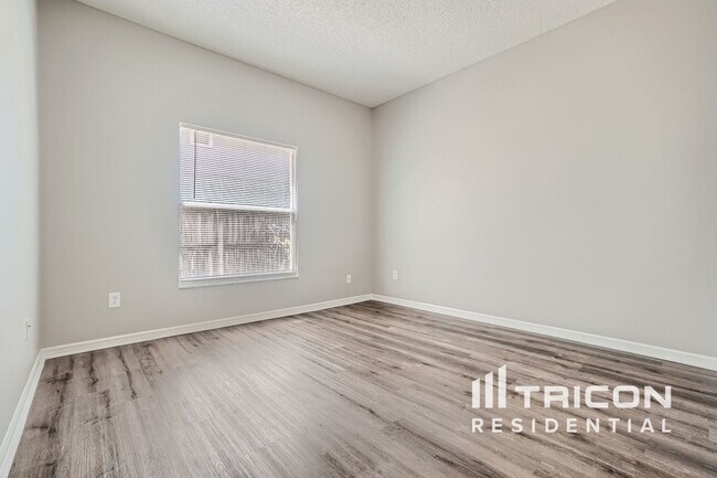 Building Photo - 1240 Wyndham Pine Dr