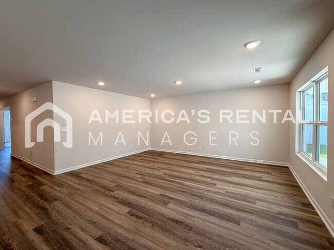 Building Photo - 9908 Sequoyah Cv Dr SE