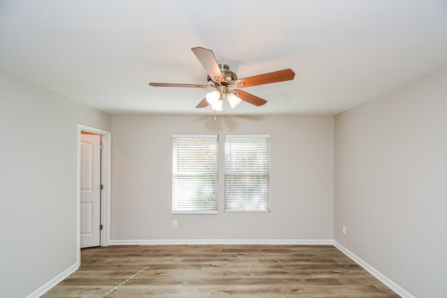 Building Photo - 2203 Sunny Cove Dr