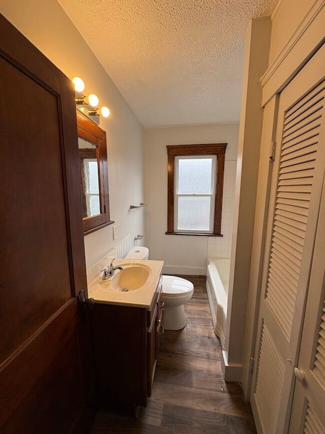 Building Photo - Three bedroom one bathroom 2 story home for rent