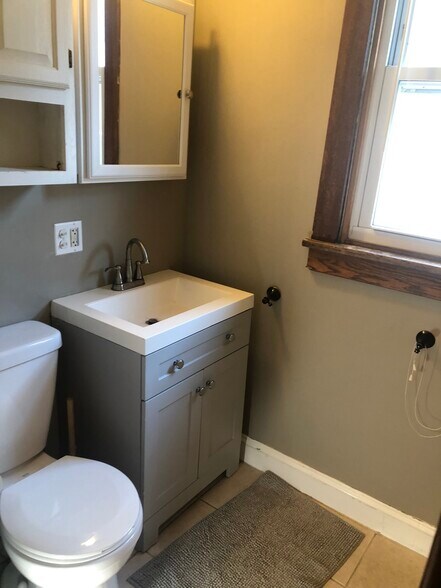 Building Photo - 1117 Foster St