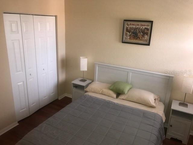 Building Photo - 1064 N Tamiami Trl
