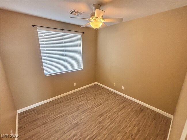 Building Photo - 3317 La Cascada Ave