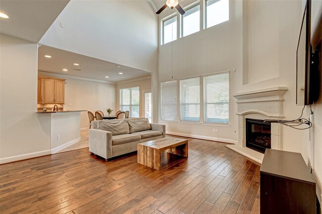 Building Photo - 9915 St Romain Dr